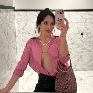 Meet your Posher, Adriana